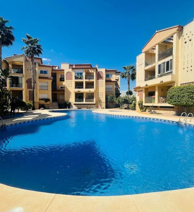 Beautiful 1 Bedroom Apartment In Albir El Albir Exterior foto