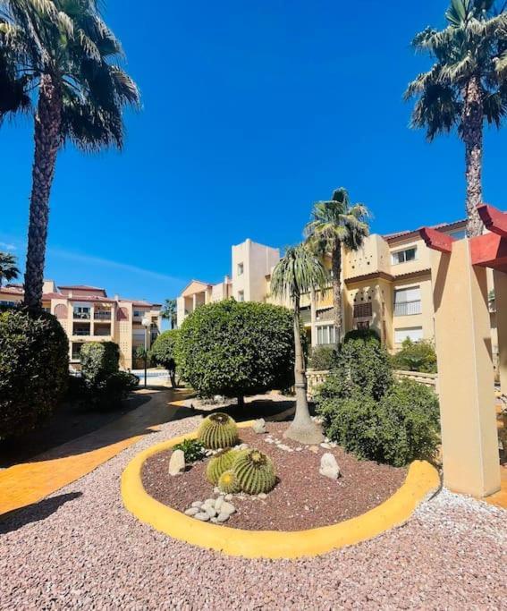 Beautiful 1 Bedroom Apartment In Albir El Albir Exterior foto